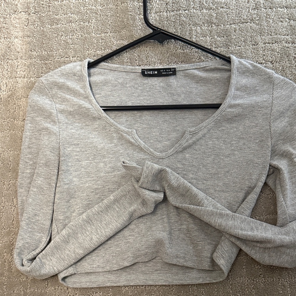 SHEIN Light Gray V-Neck Crop Top